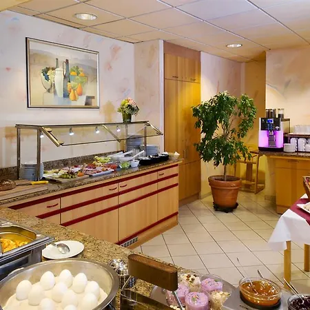 Michel Frankfurt Airport Hotel 4*