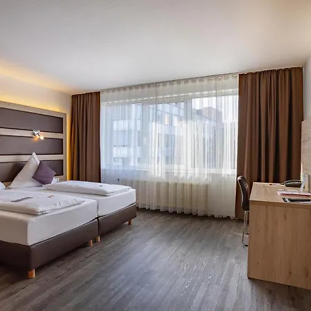Michel Frankfurt Airport Ruesselsheim
