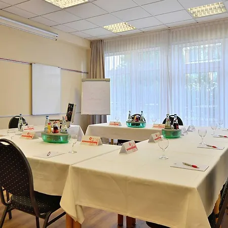 Michel Frankfurt Airport Rüsselsheim