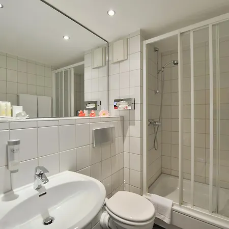 Hotell Michel Frankfurt Airport 4*