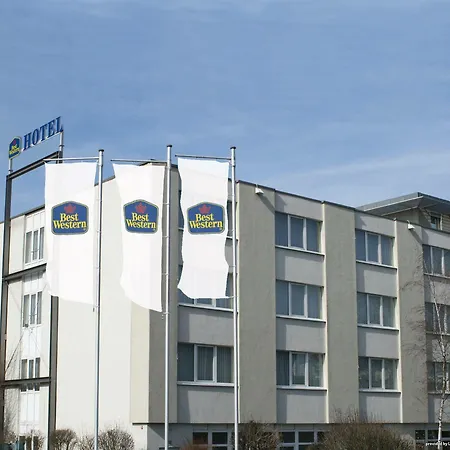 Michel Frankfurt Airport Ruesselsheim