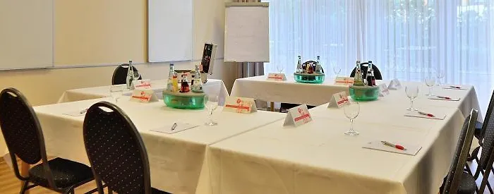 Michel Frankfurt Airport 4*