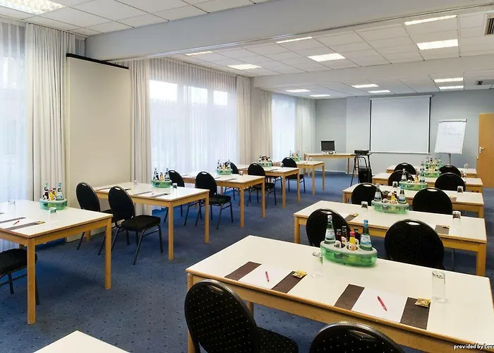 Michel Frankfurt Airport Rüsselsheim