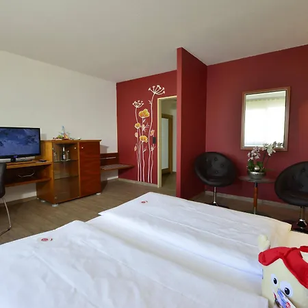 Hotel Michel Frankfurt Airport 4*